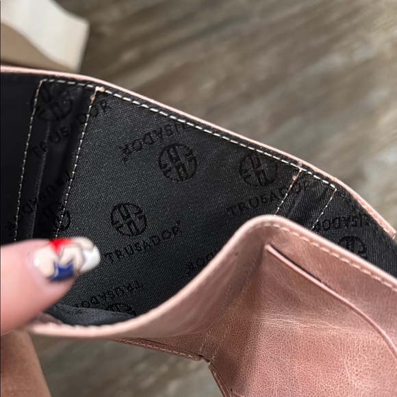 Trudador The Valencia Pink Leather Wallet - Picture 11 of 11